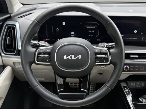 Used 2025 Kia Sorento SX FWD image 34