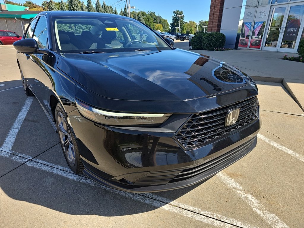 Used 2023 Honda Accord EX image 5