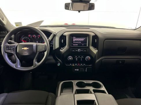 Used 2025 Chevrolet Silverado 1500 Custom image 14