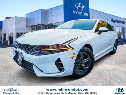 Used 2022 Kia K5 LXS image 1