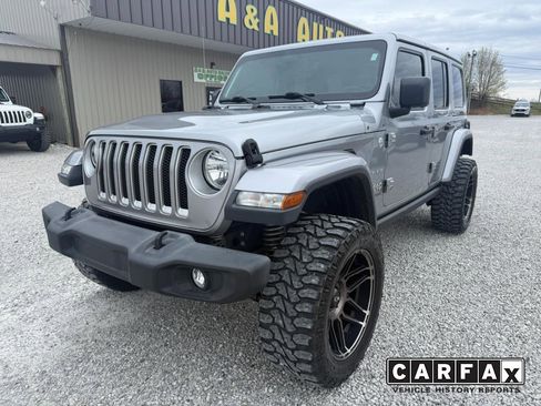 Used 2018 Jeep Wrangler Unlimited Sahara w/ Uconnect 4C Nav & Sound Group image 1
