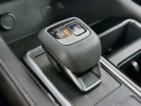 Used 2025 Nissan Pathfinder SV AWD/4WD image 24