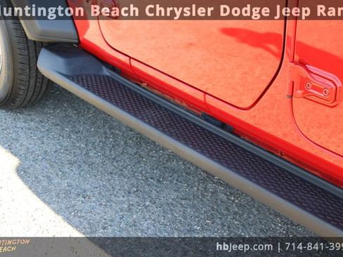 Used 2022 Jeep Wrangler Unlimited Sport image 10