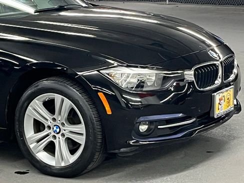 Used 2017 BMW 330i xDrive Sedan AWD/4WD image 40