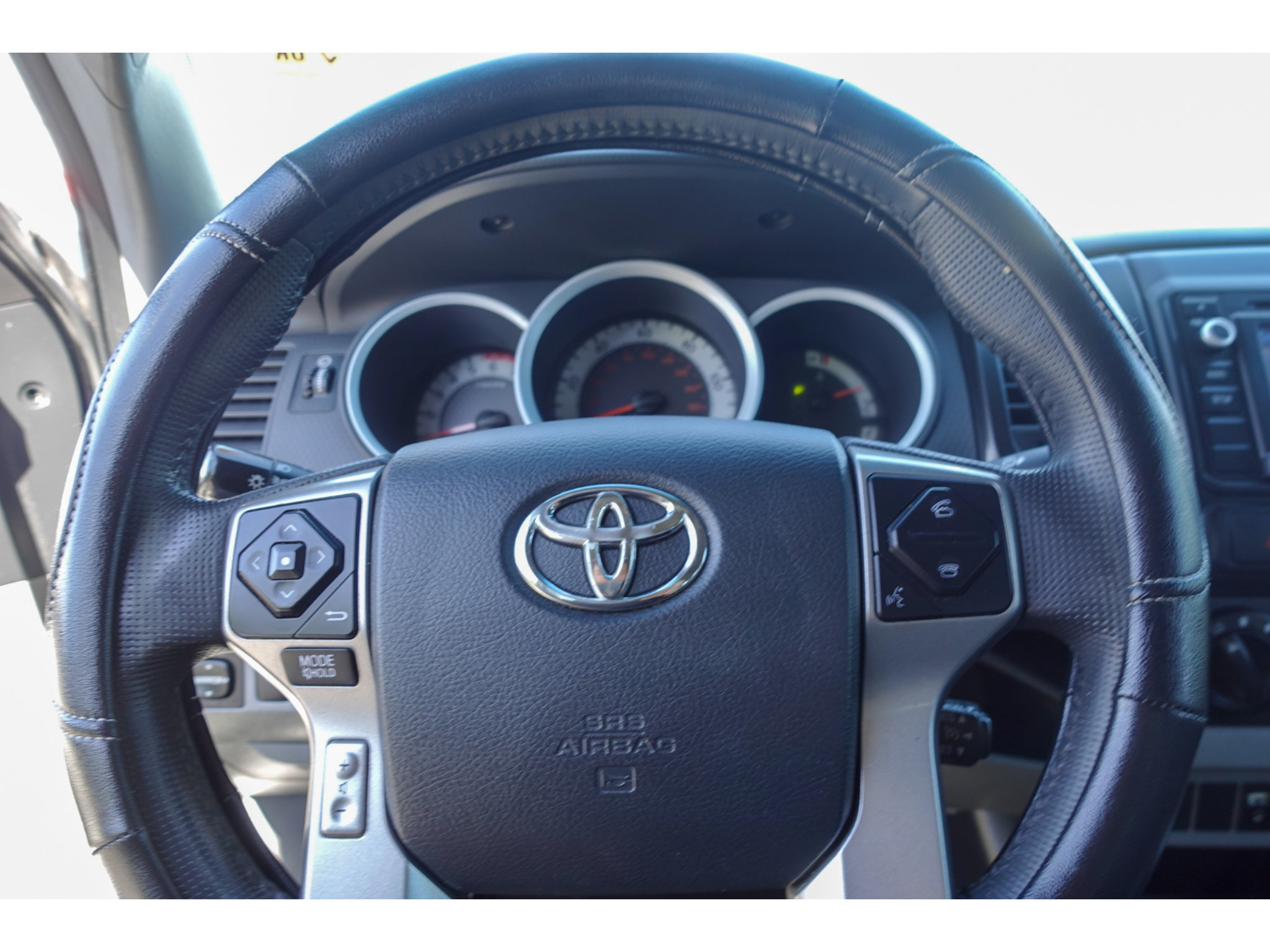 Used 2014 Toyota Tacoma PreRunner w/ Convenience Package RWD image 14