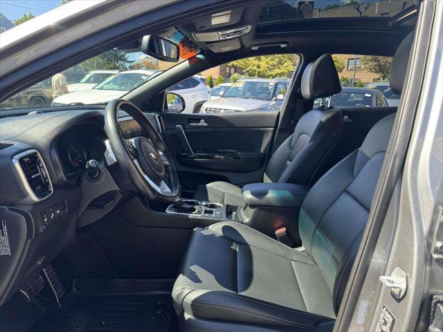Used 2020 Kia Sportage S w/ Option Group 020 AWD/4WD image 18