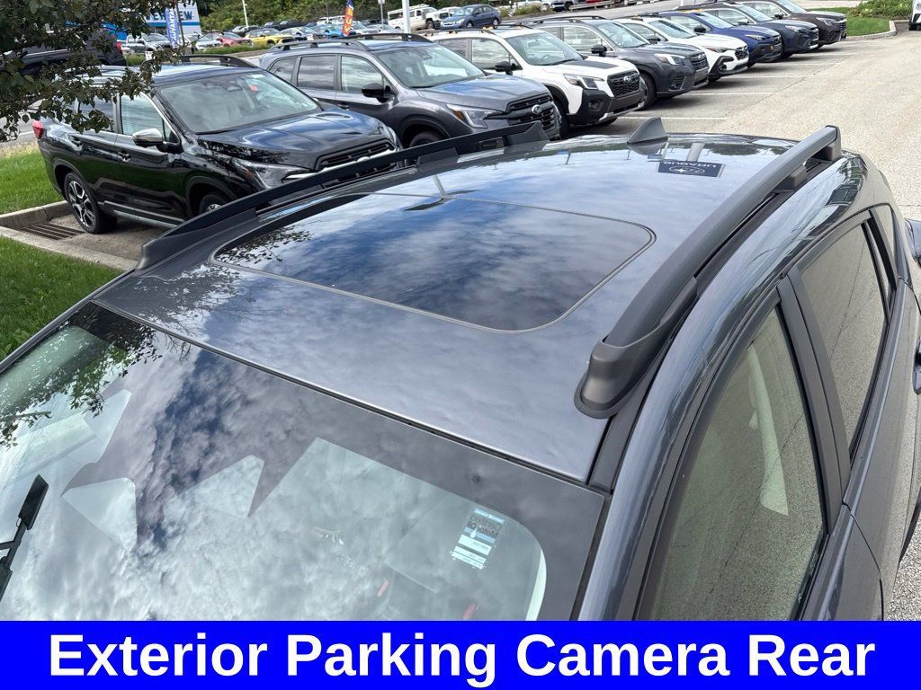 Used 2025 Subaru Crosstrek 2.5i Premium AWD/4WD image 8