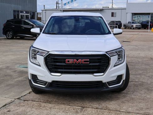 Used 2023 GMC Terrain SLE image 21
