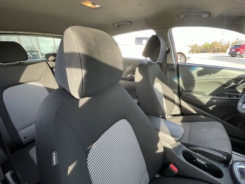 Used 2022 Hyundai Kona SE image 28