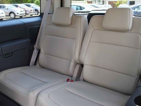 Used 2009 Ford Flex Limited image 25