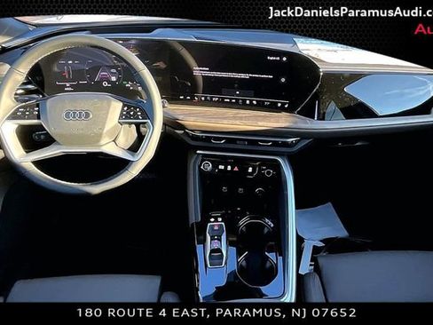 New 2025 Audi Q5 Premium Plus AWD/4WD image 5