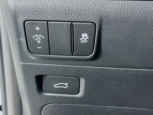 Used 2025 Kia K5 LXS FWD image 17