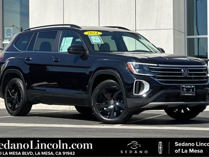 Used 2024 Volkswagen Atlas SE w/ Panoramic Sunroof Package