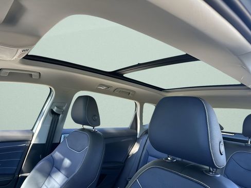 New 2026 Volkswagen Taos SEL AWD/4WD image 22