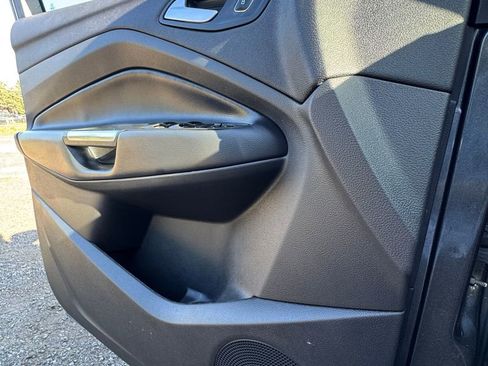 Used 2019 Ford Escape SEL AWD/4WD image 14