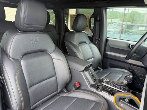 Used 2023 Ford Bronco Badlands AWD/4WD image 14
