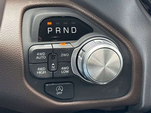 New 2026 RAM 1500 Laramie AWD/4WD image 12