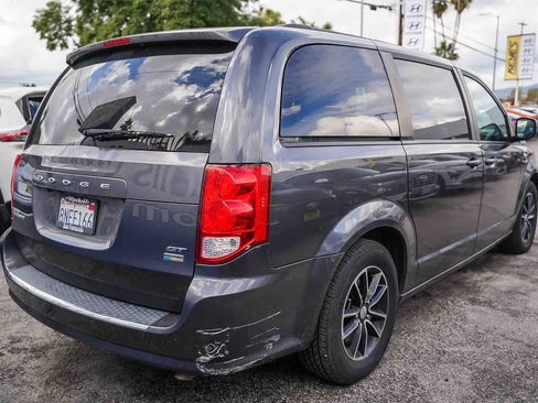 Used 2018 Dodge Grand Caravan GT image 10