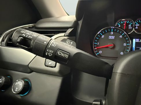 Used 2020 Chevrolet Tahoe LT AWD/4WD image 23