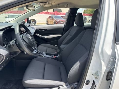 Used 2024 Toyota Corolla LE FWD image 24