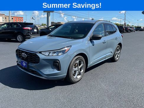 Certified 2023 Ford Escape ST-Line w/ Tech Pack #1 AWD/4WD image 3