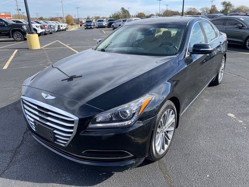 Used 2016 Hyundai Genesis 3.8 image 5
