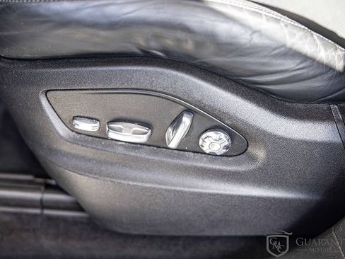 Used 2019 Porsche Cayenne S image 24