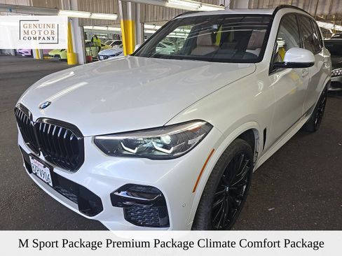 Used 2022 BMW X5 xDrive40i w/ M Sport Package AWD/4WD image 1