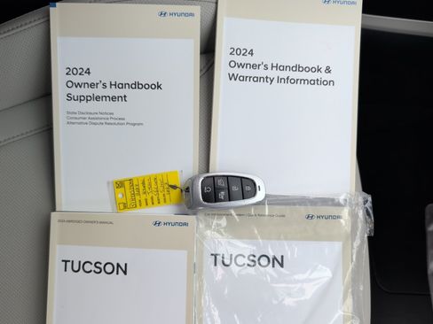Certified 2024 Hyundai Tucson SEL w/ Convenience Package AWD/4WD image 34