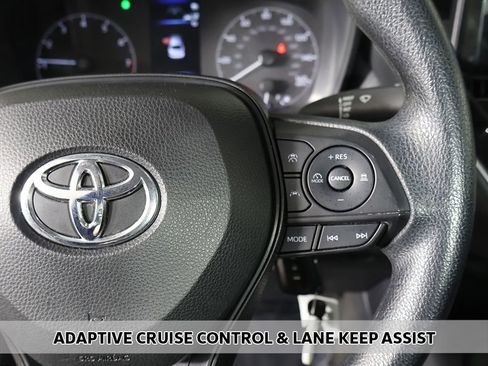 Used 2023 Toyota Corolla LE FWD image 3