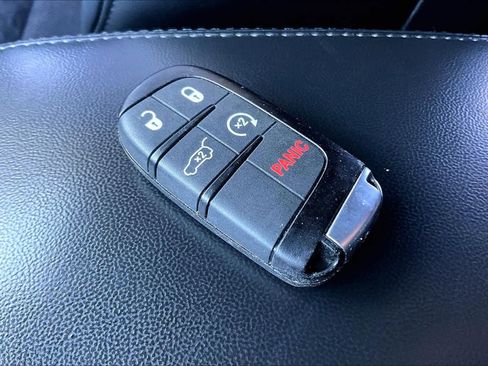 Used 2020 Jeep Grand Cherokee Altitude image 13