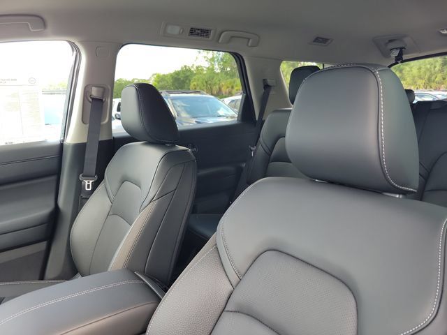 New 2026 Nissan Pathfinder SL AWD/4WD image 18