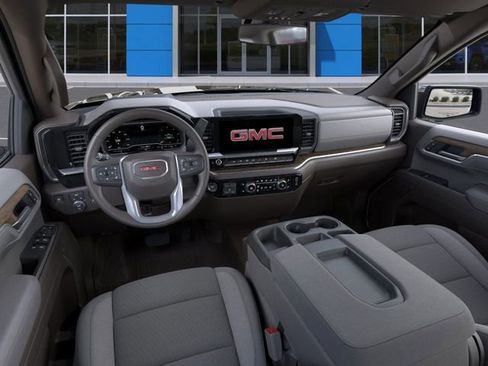 New 2026 GMC Sierra 1500 SLE w/ Preferred Package image 18