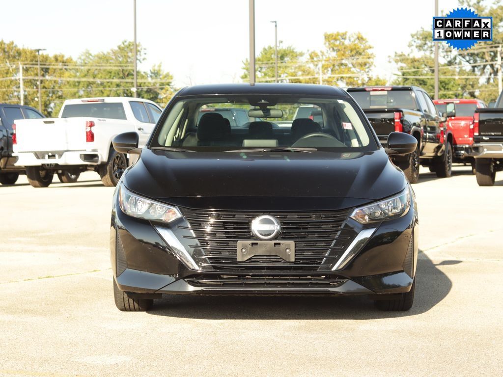 Used 2024 Nissan Sentra SV FWD image 2