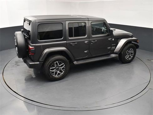 Used 2024 Jeep Wrangler Sahara w/ Technology Group image 18