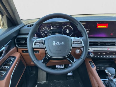 Certified 2025 Kia Telluride SX Prestige X-Line AWD/4WD image 14