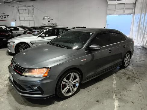 Used 2017 Volkswagen Jetta GLI FWD image 1