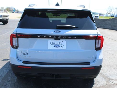 New 2026 Ford Explorer Active AWD/4WD image 5