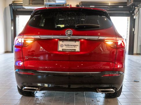 Used 2023 Buick Enclave Essence w/ Experience Buick Package AWD/4WD image 6