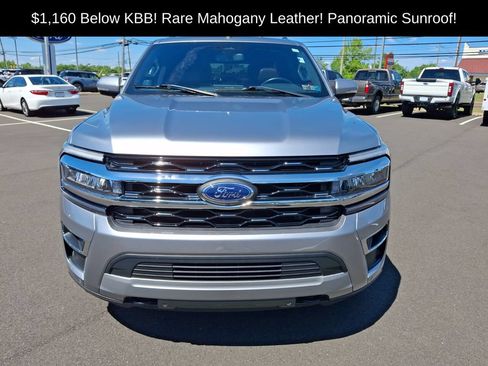 Used 2022 Ford Expedition Max Limited AWD/4WD image 2