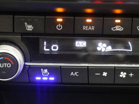 Used 2023 MAZDA CX-9 Touring Plus AWD/4WD image 24