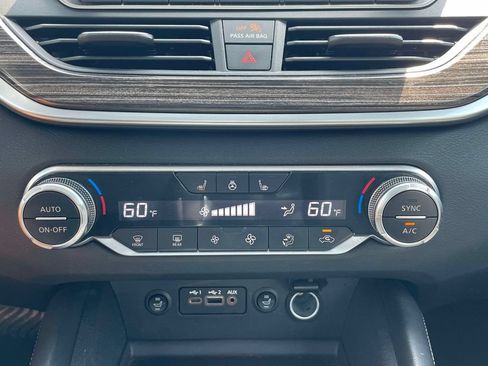 Used 2019 Nissan Altima 2.5 Platinum AWD/4WD image 29