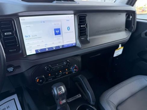 Used 2024 Ford Bronco Big Bend image 29