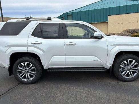 New 2026 Toyota 4Runner Limited AWD/4WD image 2