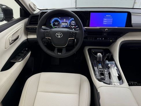 New 2026 Toyota Crown Limited image 31