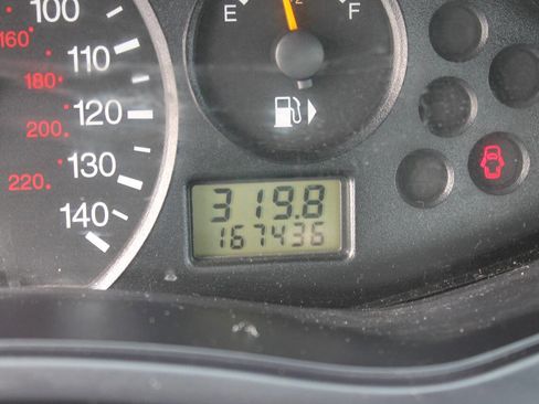 Used 2003 Ford Focus SE image 15