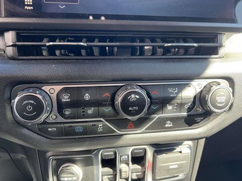 Used 2024 Jeep Wrangler Sport S w/ Convenience Group image 28