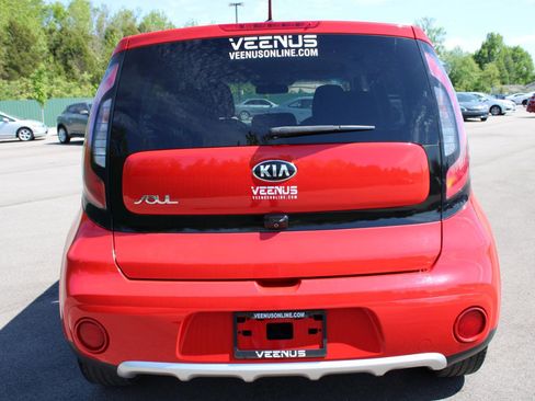 Used 2018 Kia Soul + image 5