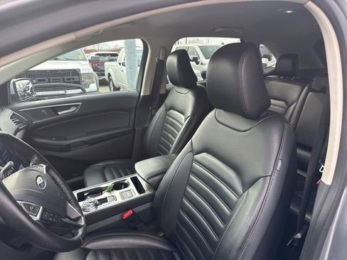 Used 2024 Ford Edge SEL image 11
