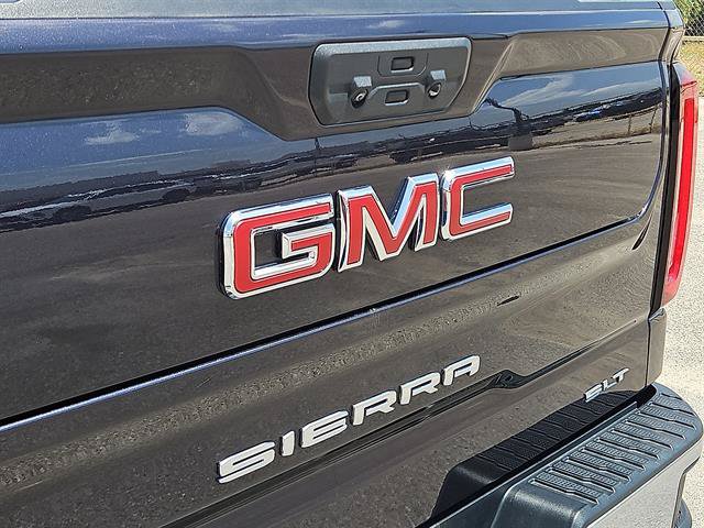 Used 2025 GMC Sierra 1500 SLT RWD image 9